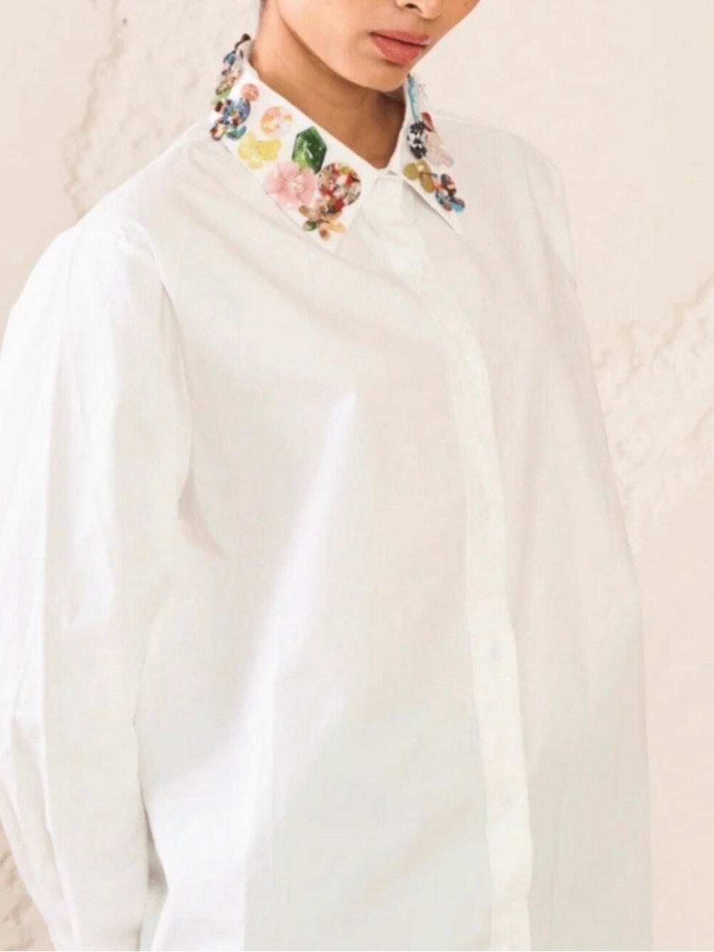 Beulah White Button-Up Shirt with Multicolor Embellished Floral Collar